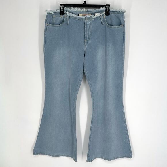 Paris Blues Juniors Frayed Waist Denim Bellbottom Flare Jeans SZ 19 Light Blue - Picture 1 of 9